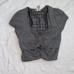 URBAN Romantics Black and White Smocked Tie Front Blouse